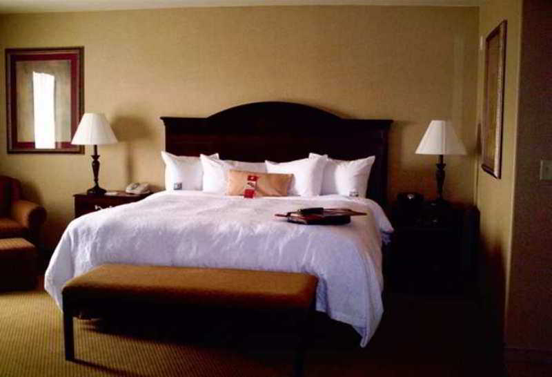 Hampton Inn & Suites Boise-Меридиан Номер фото